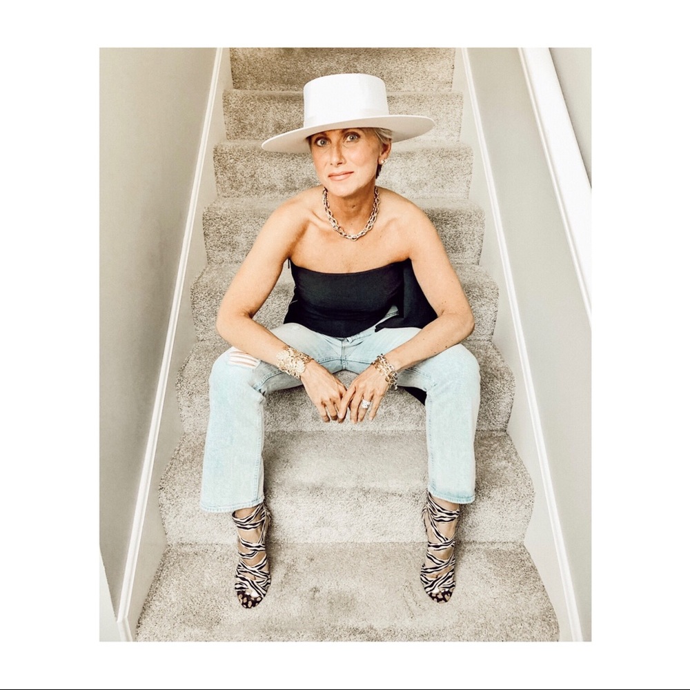 Meet your Posher, Emily